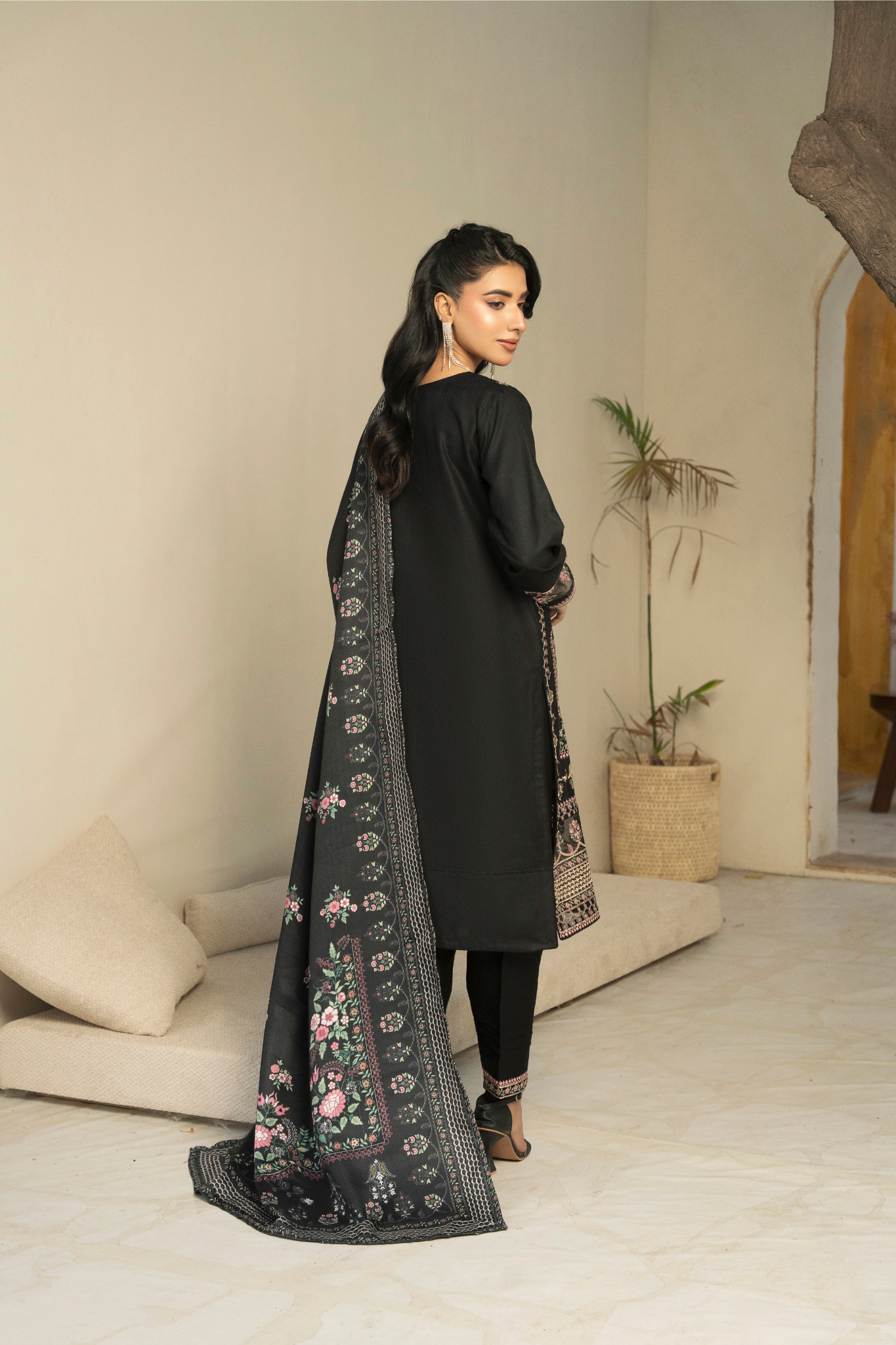 3 Piece Dhanak suit (Pret) - Image 3