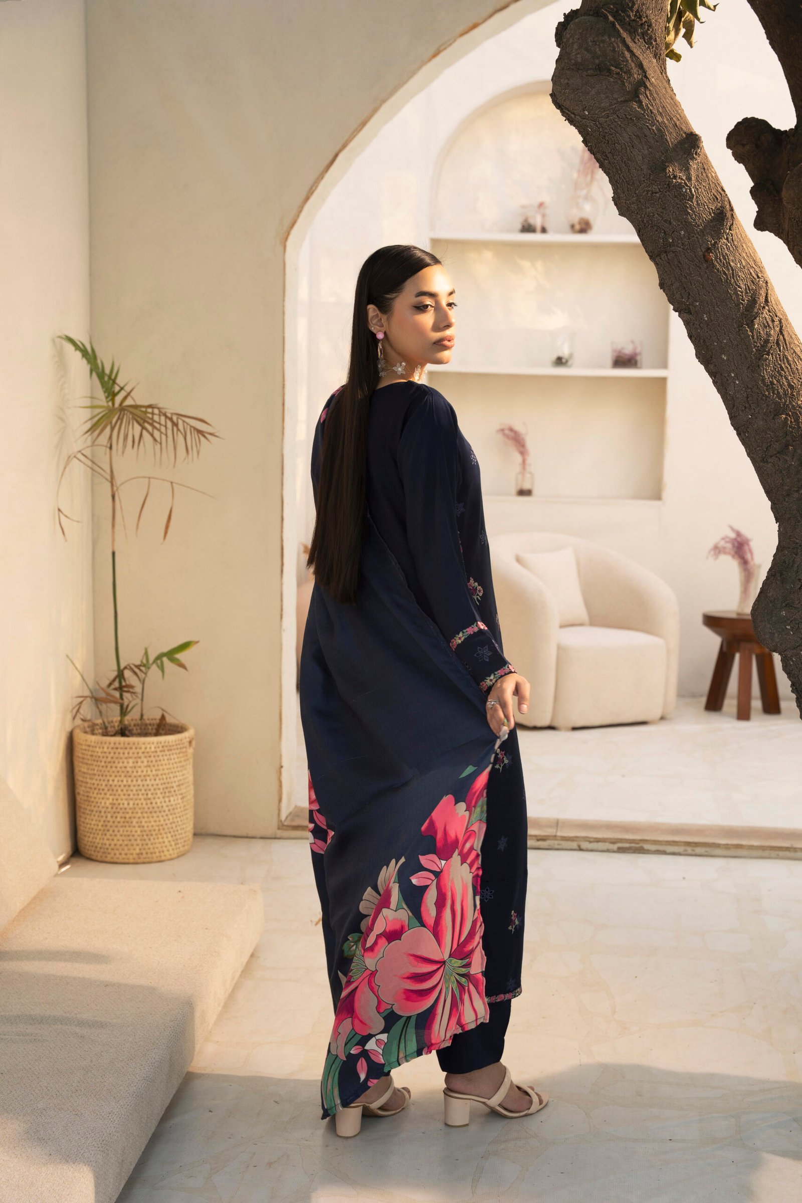 3 Piece Dhanak suit (Pret) - Image 2