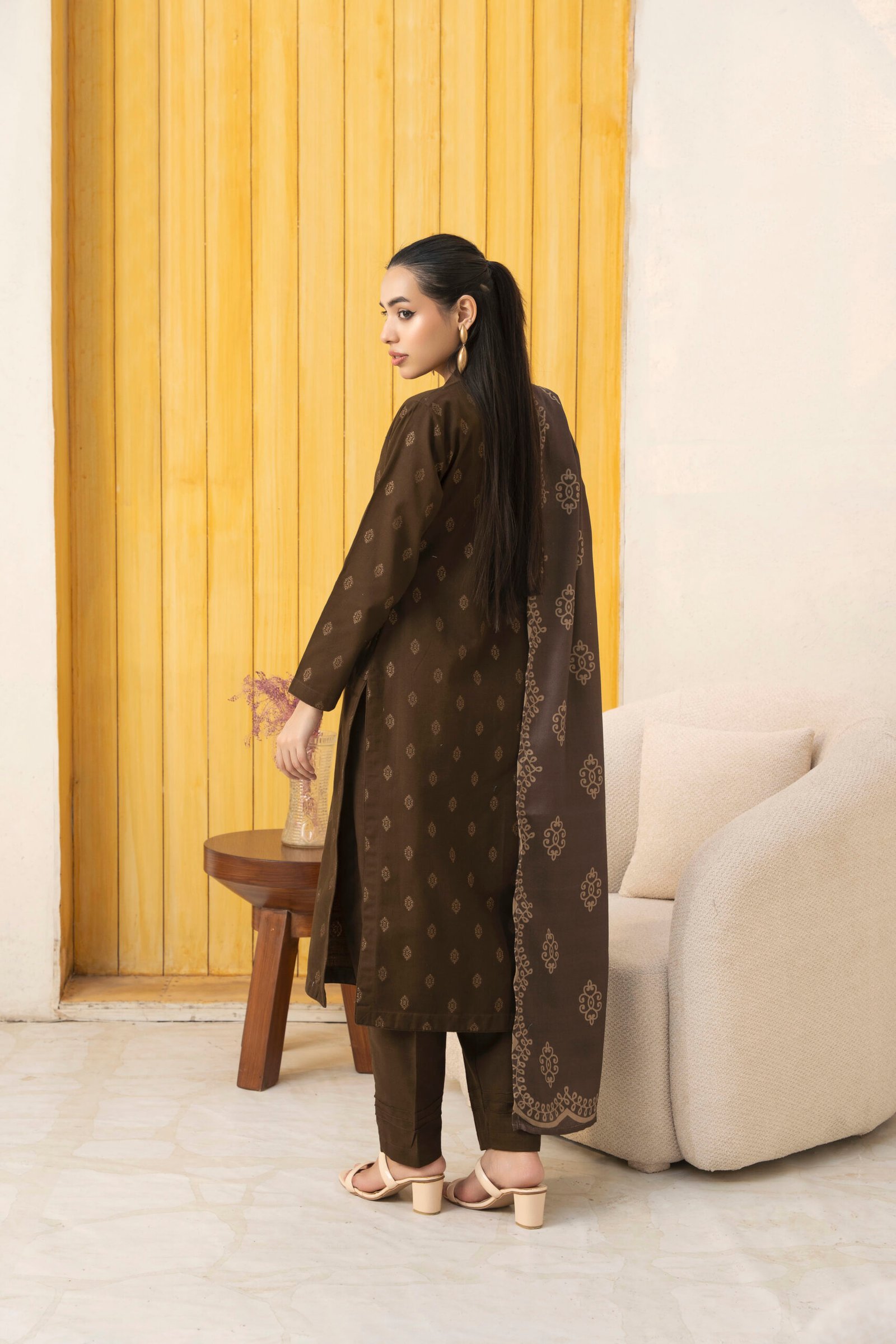 3 Piece Khaddar Jacquard suit (Pret) - Image 2